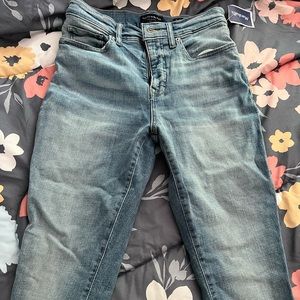 They are really cute jeans unfortunately they did not fit me.